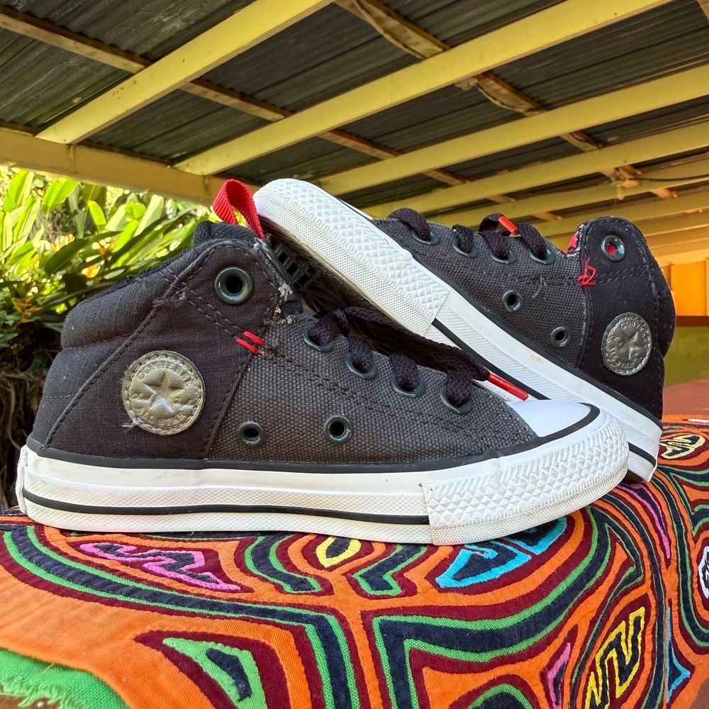 Converse Chuck Taylor All‎ Star Axel Mid Black Red Youth 11.5